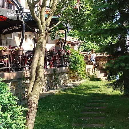 Hotel Elena 3*