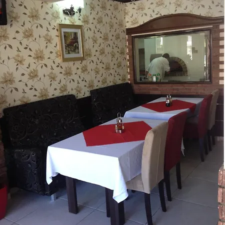 Elena ヴェリコ・タルノヴォ