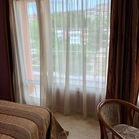 Hotel Elena
