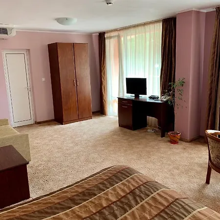 ホテル Elena ヴェリコ・タルノヴォ